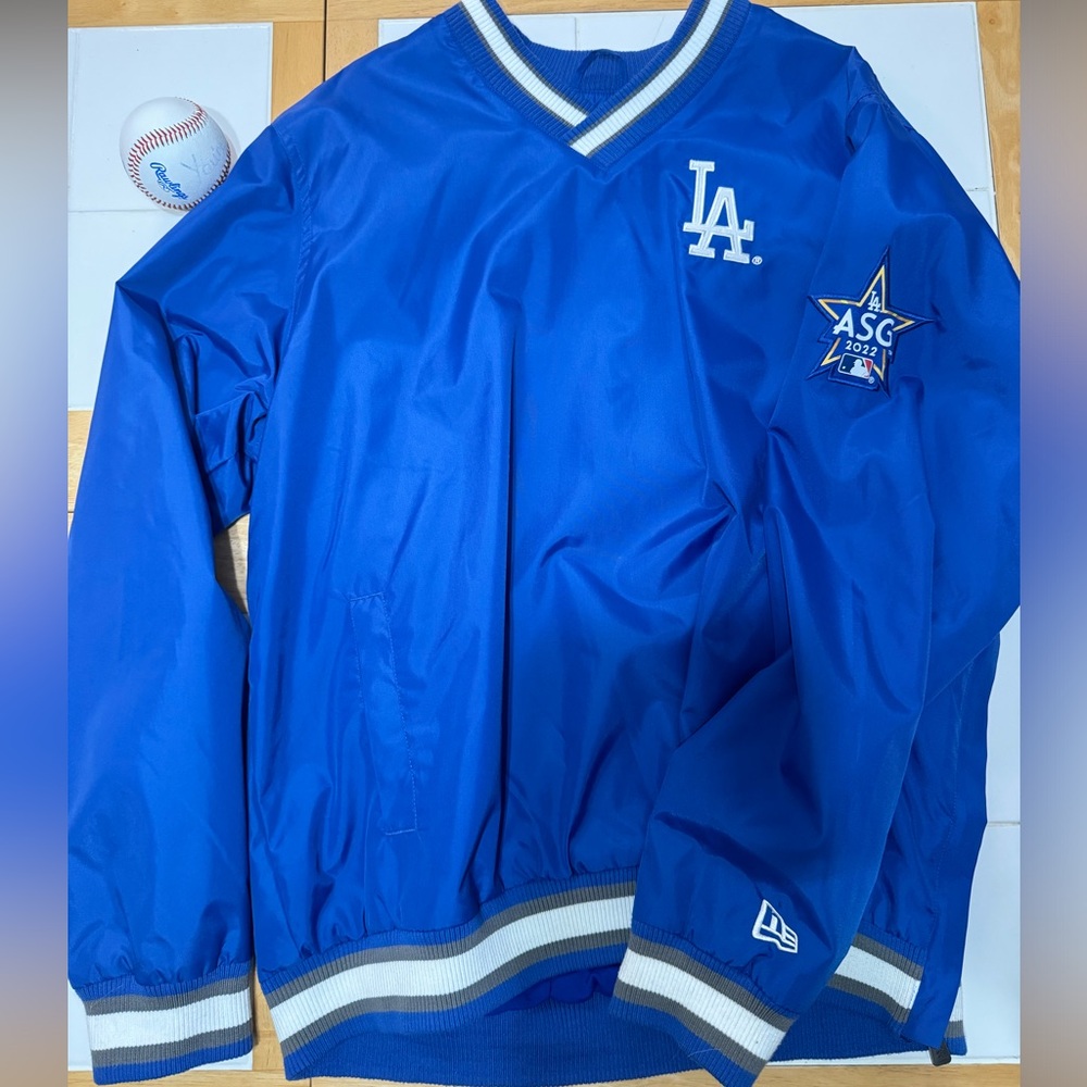 New Era Dodgers Satin V-Neck jacket